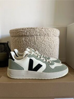 Veja Low-Top Sneakers in White, Sage Green and Black